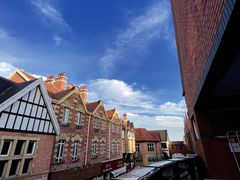 -钟书阁(松江泰晤士小镇店)