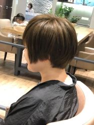 -Air Plus 美发沙龙