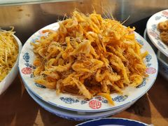 -鱼窝棚柴火铁锅炖(富山屯店)