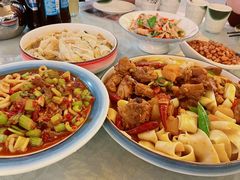 新疆大盘鸡-汗腾格里·风味餐厅(新疆驻京办店)