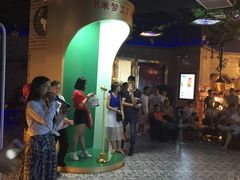 -蓝乐光量贩KTV(浦东禹悦汇店)