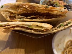劲爆牛肉锅盔-文叔·湖北名小吃·小龙虾(华强北店)