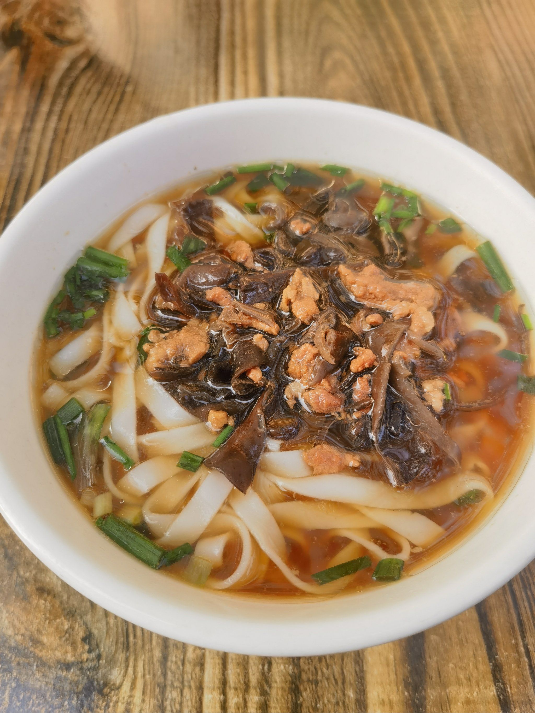 一碗木耳肉丝粉,打开早起味蕾
