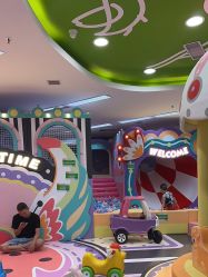 -孩子王童乐园(洛阳万达店)