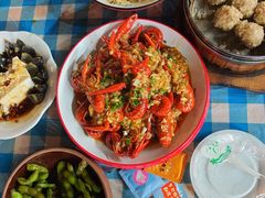 -老街烧烤大排档·地道湖北菜·龙虾馆(汉口火车站店)