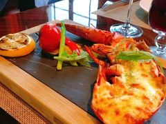 芝士焗波士顿龙虾配有机蔬菜-YUE·6·西式融合餐厅(外滩六号店)