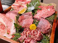 -山川小町·极番烧肉(新地假日广场店)