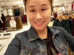 -优衣库(上海正大广场店)
