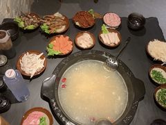 -老酉火锅(阳明古镇店)