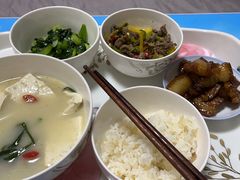 -佳禾月嫂育儿嫂(拱墅店)