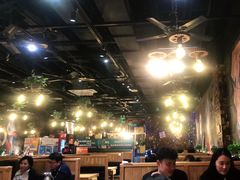 大堂-小俩口烧烤东北菜(双井店)