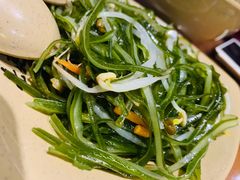 -亮亮面馆(经六路店)