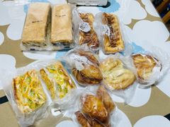 -85度C(生甜甜圈研究工坊·上海平凉店)
