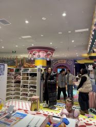 -Qmiss家庭娱乐中心(恒隆广场店)