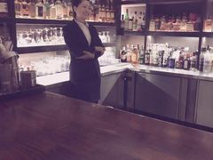 -OX BAR 拉培耶小镇(大连老街店)