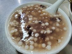 -芳婆糕团店(王府大街店)