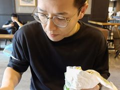 -星巴克(北新泾店)
