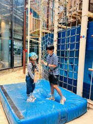 -PIPIKINGDOM皮皮王国欢乐号(欢乐海岸购物中心店)