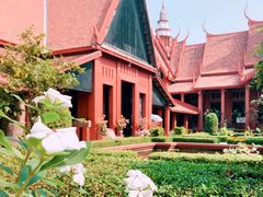 -吐斯廉屠杀博物馆