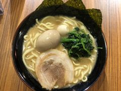 -横浜家系ラーメン壱角家(新宿アルタ裏店)