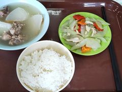 萝卜排骨汤-茶港食堂(武昌店)