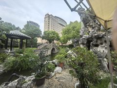 -山明水秀大饭店