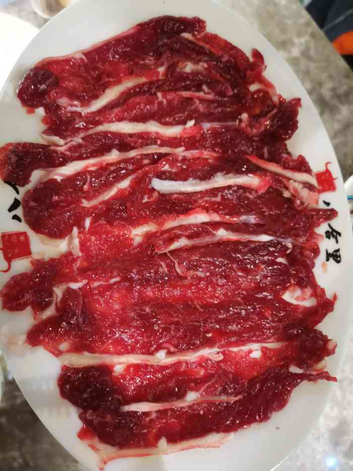 八合里牛肉火锅(世纪汇店)-"[薄荷]环境:店面比较小有点暗,座位安.