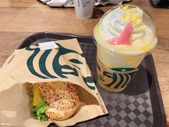 -星巴克(迪士尼小镇店)