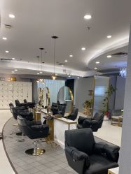 点击看大图 -八佰伴8008星级形象店