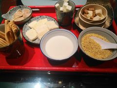 草原恋-九十九顶毡房(阜石路店)