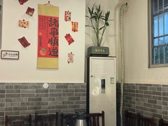 -华光驿站私房菜·黑金冠