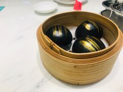 -翩翩黑凤梨