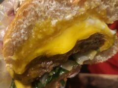 -HIGH FIVE哈福手工汉堡(桂林路店)