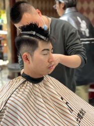 -格图男士理发馆