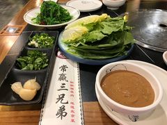 -常赢三兄弟·清真涮肉·清真炒菜(朝阳新城店)