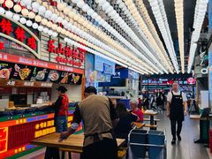 -八一好吃街·高品美食广场