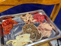 -金鼎雪山牦牛杂火锅(理县总店)