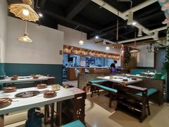 大堂-贵府酸汤牛肉火锅·贵州老字号(飞山街店)