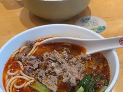 -三千粉牛肉米粉(来客茂店)