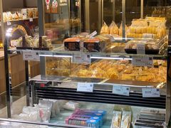 -顶东面包花园·生日蛋糕(世博店)