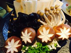 -湊湊火锅·茶憩(新中关购物中心店)