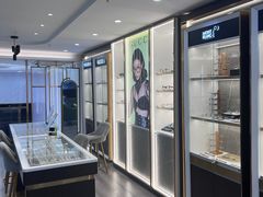 -世纪大明眼镜·蔡司战略授权店(汉街店)