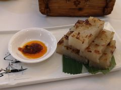 瑶柱腊味煎萝卜糕-广州酒家(昌岗地铁站店)