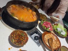 -贵府酸汤牛肉火锅·贵州老字号(飞山街店)