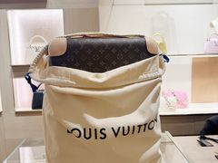 -LV路易威登(杭州万象城店)