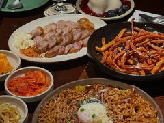 -Fuzzy Bistro 浮几韩餐·茶酒馆