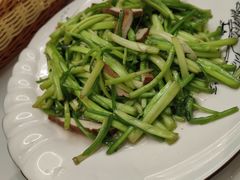 -七的湖·晚芳亭·阳澄湖农家菜·大闸蟹(莲花岛店)