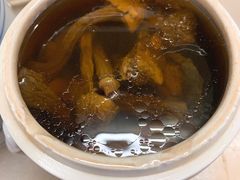 姬松茸炖乌鸡-国英炖品店(甲子路店)
