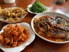-胡子饮食店