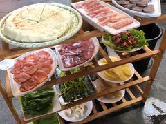 -有一锅·野生菌黑山羊腊排骨火锅(古城北门店)